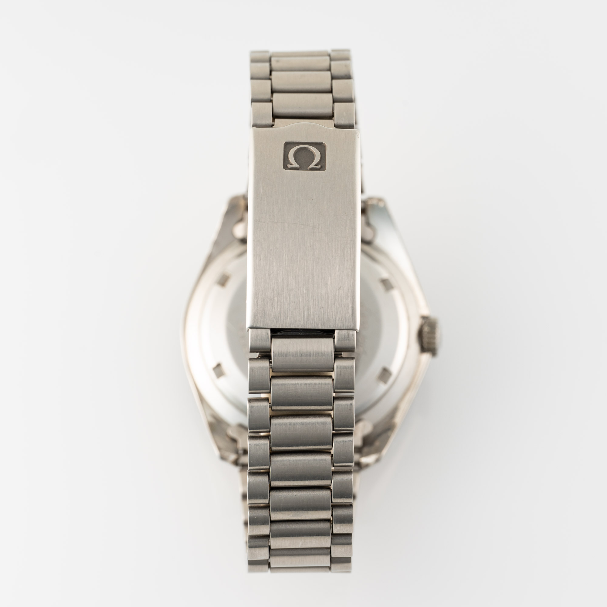 A GENTLEMAN'S SIZE STAINLESS STEEL OMEGA SEAMASTER 300 DIVERS BRACELET WATCH CIRCA 1965, REF. 165. - Image 8 of 10