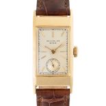 A GENTLEMAN'S SIZE 18K SOLID YELLOW GOLD PATEK PHILIPPE TEGOLINO WRIST WATCH DATED 1949, REF. 425