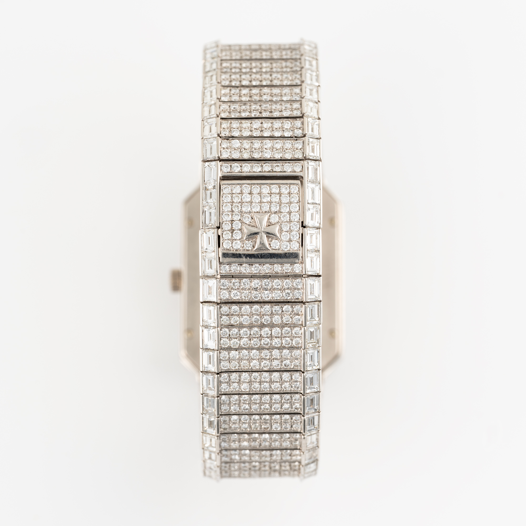 A FINE & VERY RARE GENTLEMAN'S SIZE PLATINUM & DIAMOND VACHERON CONSTANTIN SOVEREIGN BRACELET - Image 9 of 10