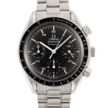 A GENTLEMAN'S SIZE STAINLESS STEEL OMEGA SPEEDMASTER REDUCED AUTOMATIC CHRONOGRAPH BRACELET WATCH