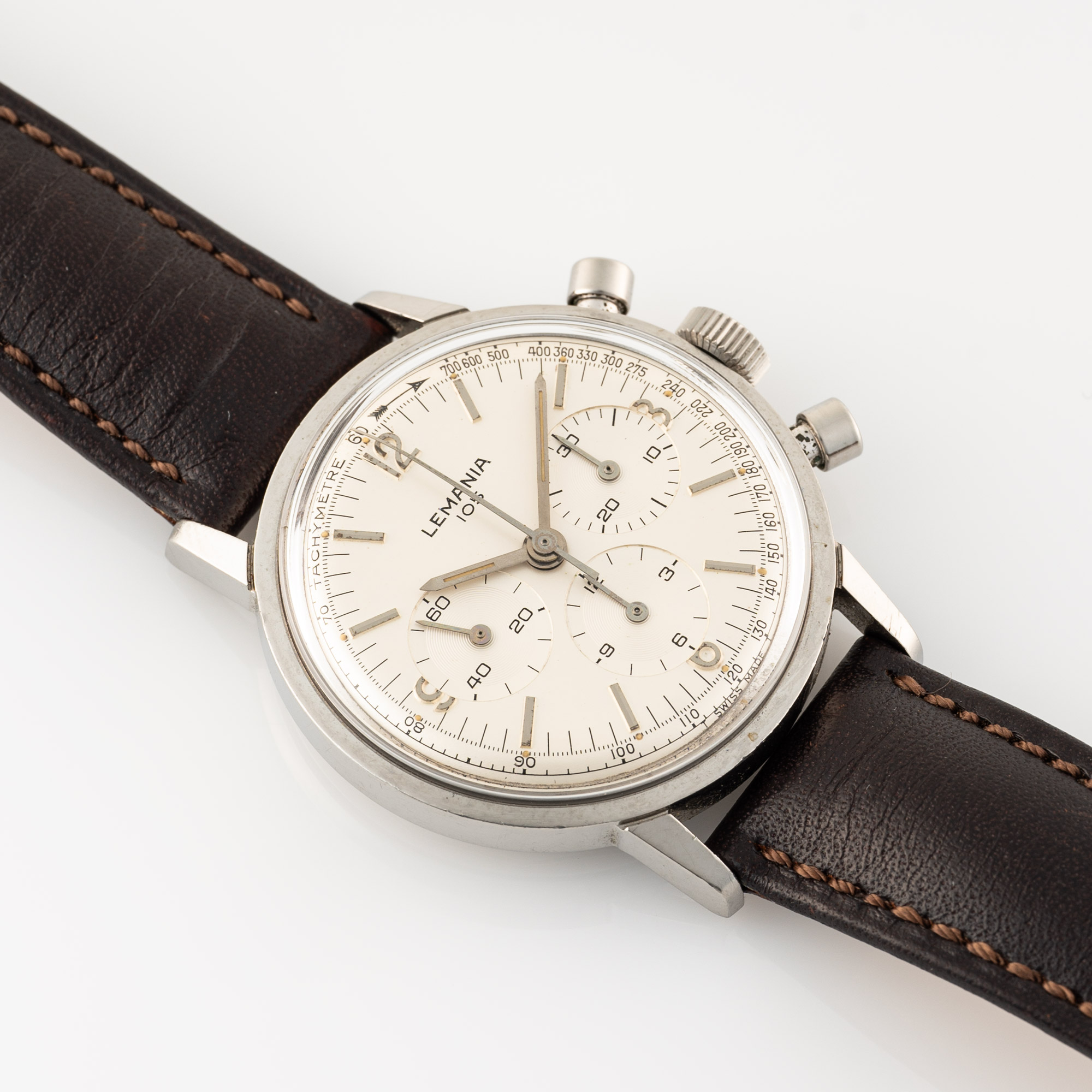 A RARE GENTLEMAN'S STAINLESS STEEL LEMANIA WATERPROOF CHRONOGRAPH WRIST WATCH CIRCA 1960s, ISSUED TO - Image 6 of 10