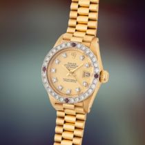 A LADY'S FINE & RARE 18K SOLID GOLD, DIAMOND & RUBY ROLEX OYSTER PERPETUAL DATEJUST BRACELET WATCH