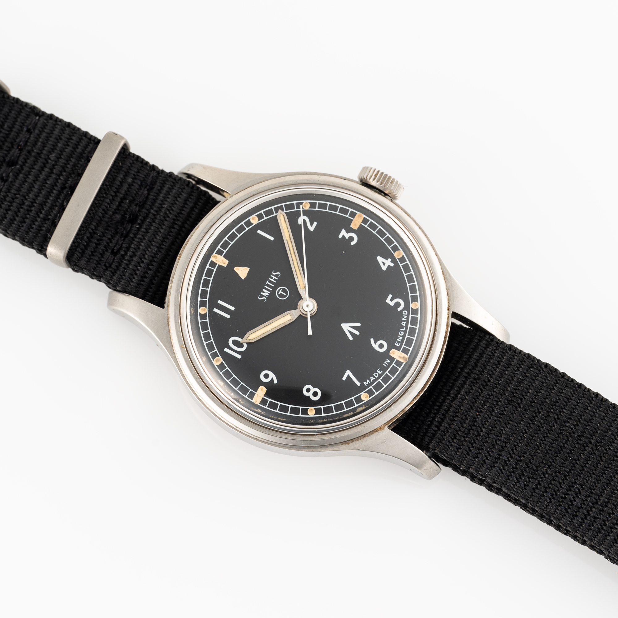 A GENTLEMAN'S STAINLESS STEEL BRITISH MILITARY SMITHS WRIST WATCH DATED 1969, ISSUED TO THE - Image 3 of 8