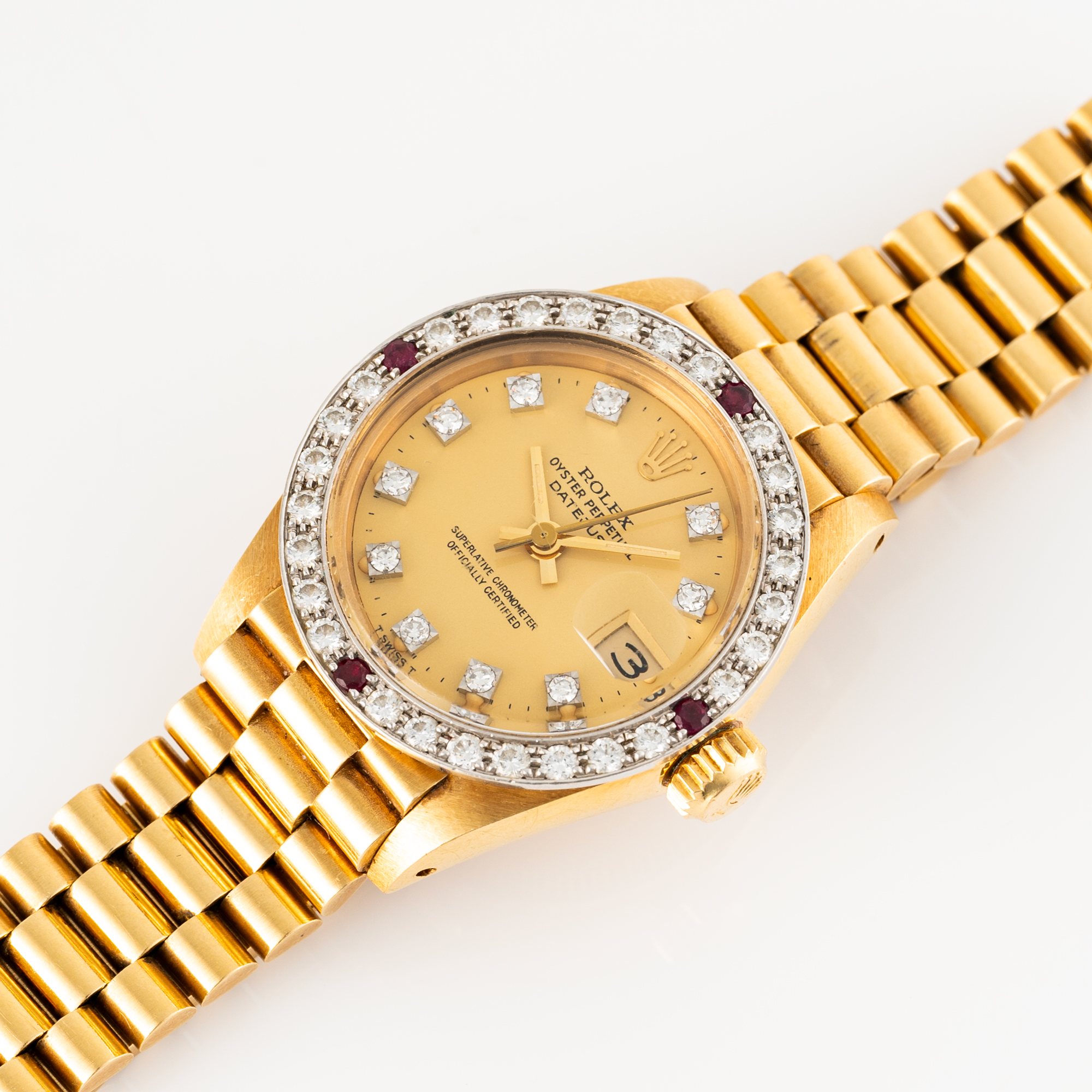 A LADY'S FINE & RARE 18K SOLID GOLD, DIAMOND & RUBY ROLEX OYSTER PERPETUAL DATEJUST BRACELET WATCH - Bild 3 aus 9