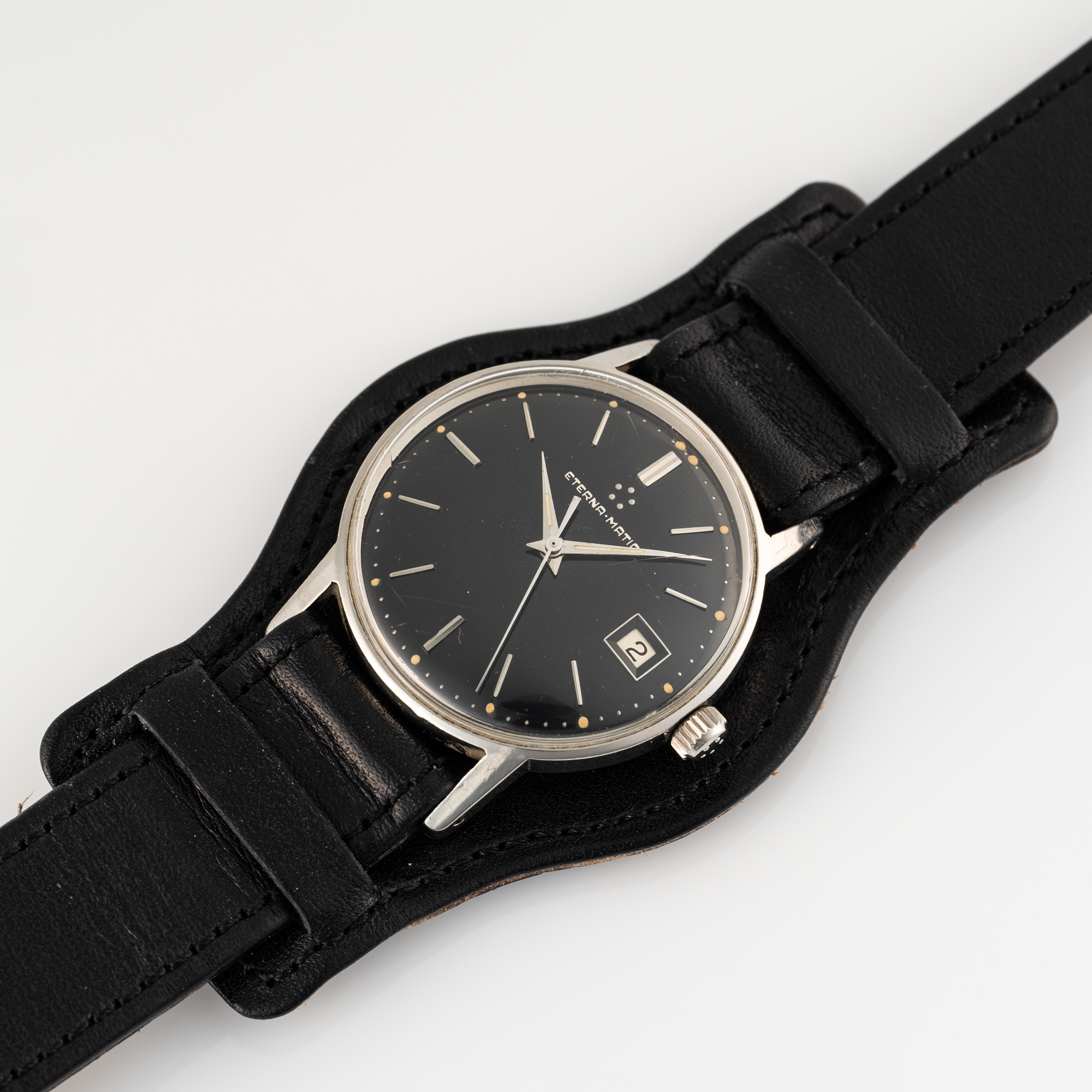 A GENTLEMAN'S SIZE STAINLESS STEEL ETERNA MATIC WRIST WATCH CIRCA 1960s WITH GLOSS BLACK GILT DIAL - Bild 4 aus 8