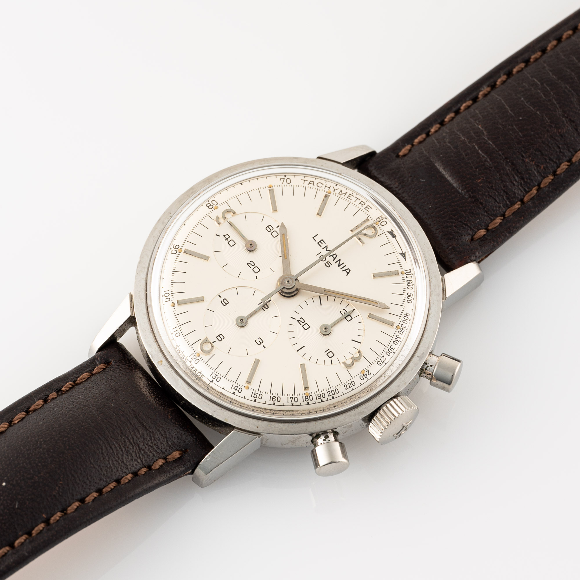 A RARE GENTLEMAN'S STAINLESS STEEL LEMANIA WATERPROOF CHRONOGRAPH WRIST WATCH CIRCA 1960s, ISSUED TO - Image 5 of 10