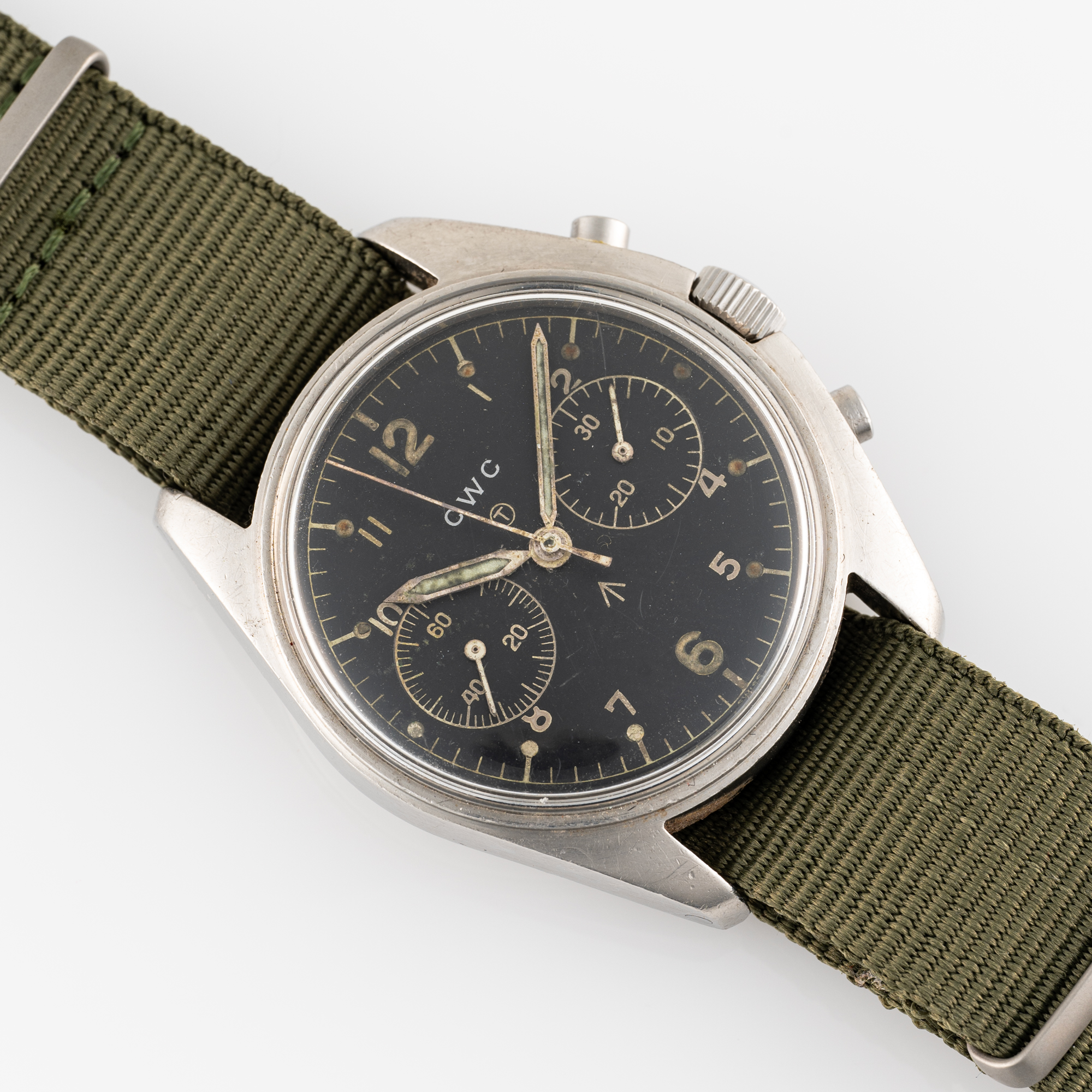 A GENTLEMAN'S STAINLESS STEEL BRITISH MILITARY CWC ROYAL NAVY PILOTS CHRONOGRAPH WRIST WATCH DATED - Image 3 of 7