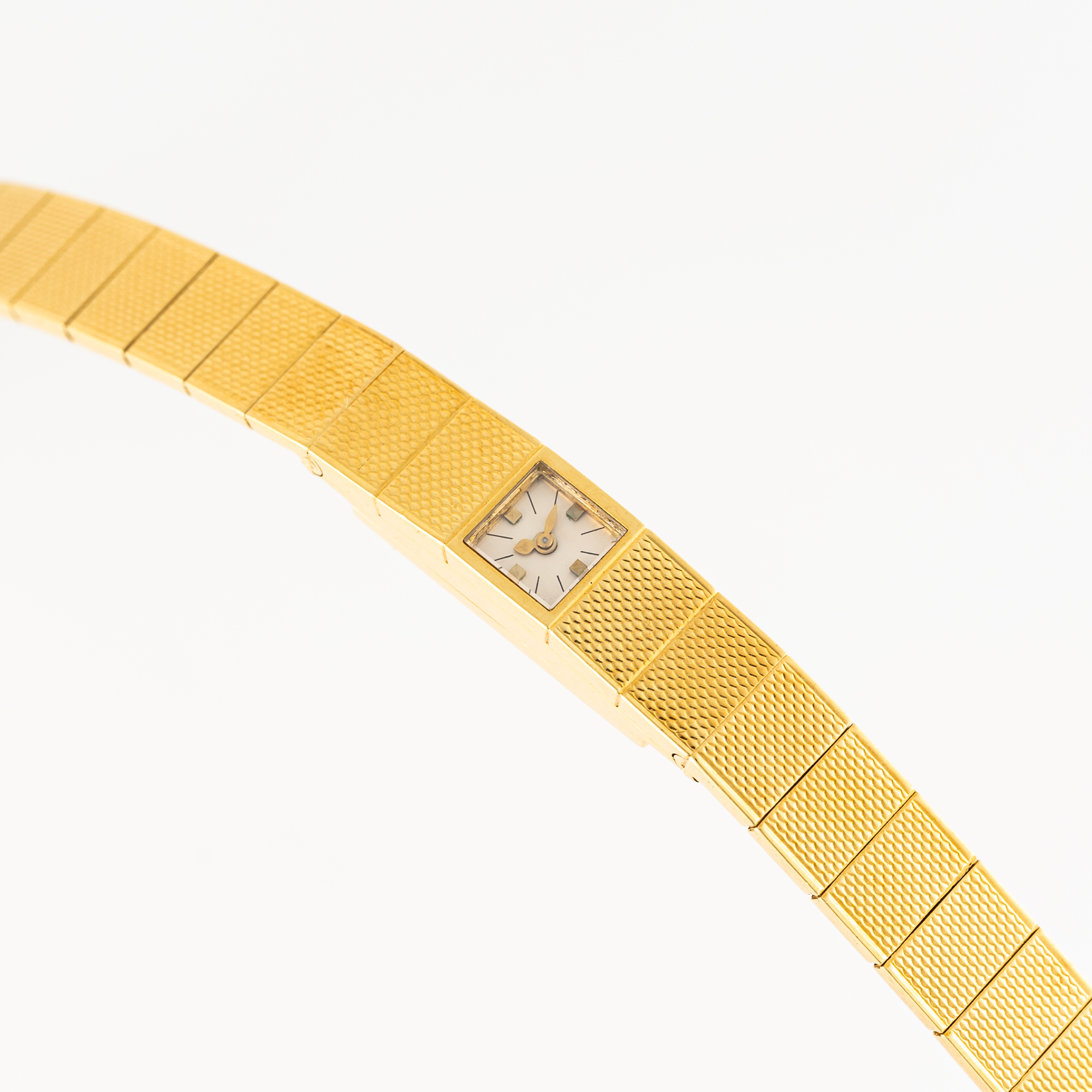 A LADY'S FINE 18K SOLID GOLD VACHERON CONSTANTIN BACK WIND BRACELET WATCH CIRCA 1950s  Movement: - Bild 4 aus 8