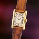 A VERY RARE GENTLEMAN'S SIZE 18K SOLID GOLD CARTIER LONDON TANK JC EXTRA PLATE WRIST WATCH CIRCA