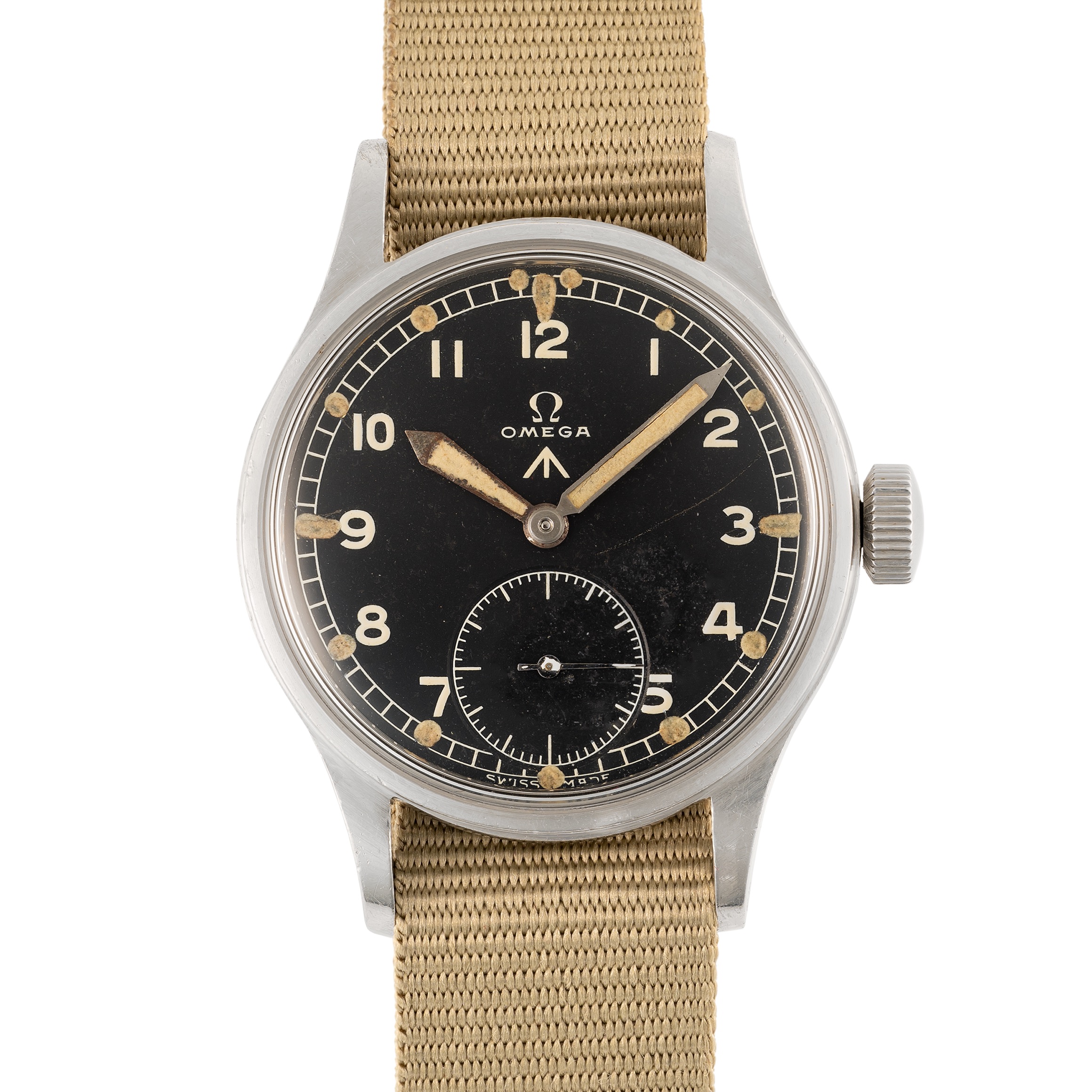 A GENTLEMAN'S STAINLESS STEEL BRITISH MILITARY OMEGA W.W.W. WRIST WATCH CIRCA 1945, PART OF THE "