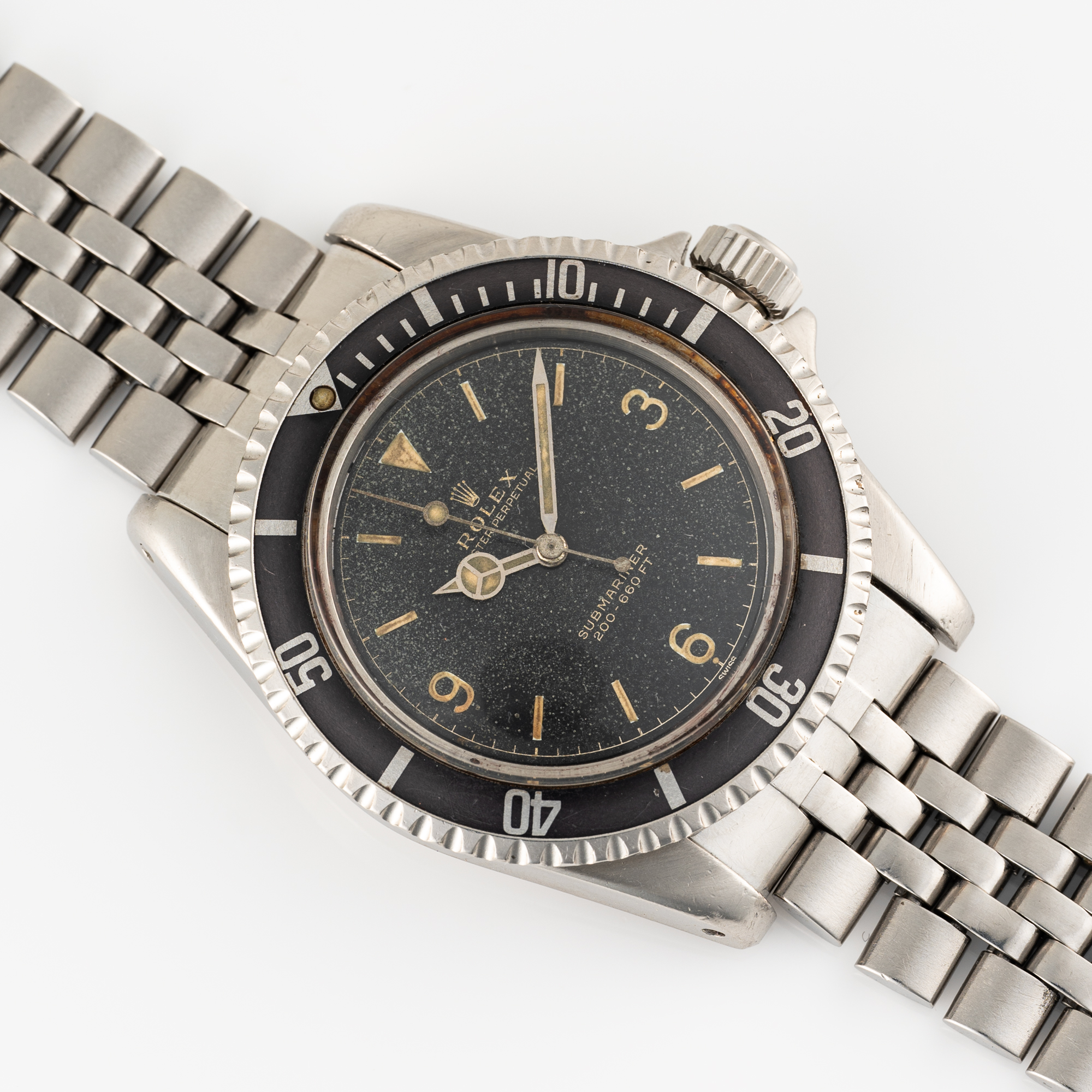 A VERY RARE GENTLEMAN'S SIZE STAINLESS STEEL ROLEX OYSTER PERPETUAL SUBMARINER WRIST WATCH CIRCA - Image 12 of 18