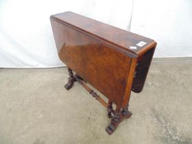 Victorian walnut Sutherland table on turned stretchered legs (one leg detached) - 29.5" x 24" x 23.