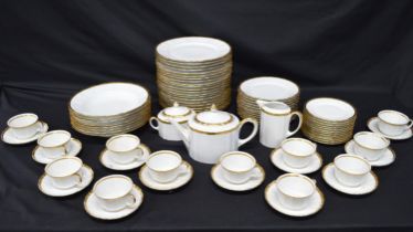 Good quantity of Furstenberg tea and dinner ware to comprise: teapot, milk jug, lidded sugar bowl,