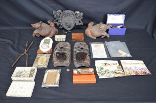 Collection of sundry items to include: pair of carved buffalo's, spoons, pocket knives etc Please