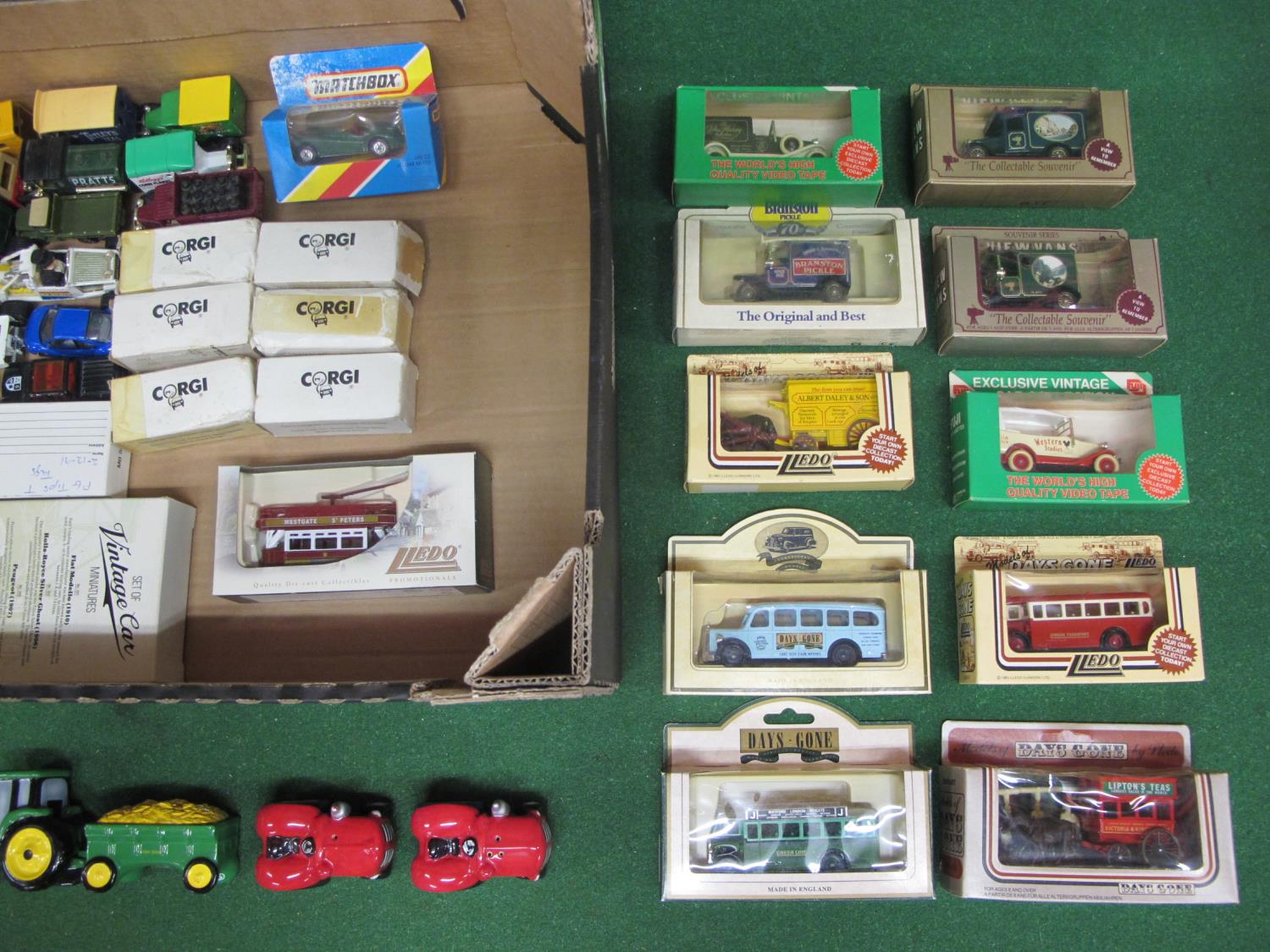 Quantity of approx fifty loose and boxed vehicle models from Lesney, Corgi, Lledo, Matchbox, Burago, - Image 2 of 3