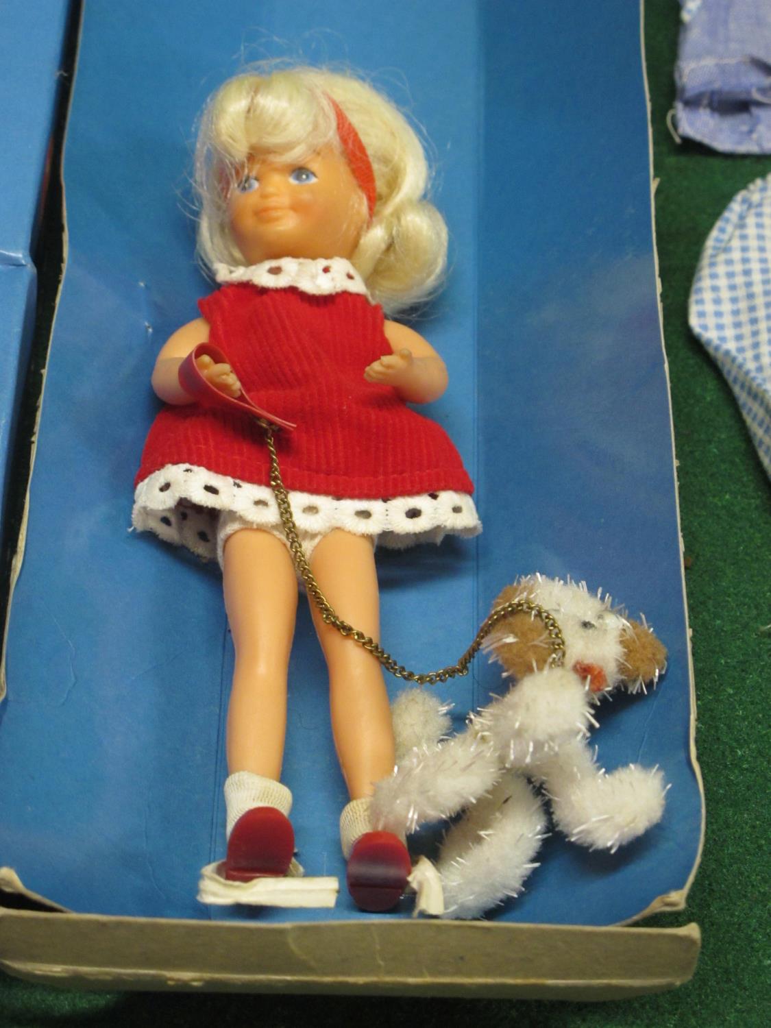 Rare boxed Pedigree Dolls Ltd Betsy with blonde hair and wearing a sleeveless red cord dress trimmed - Image 4 of 4