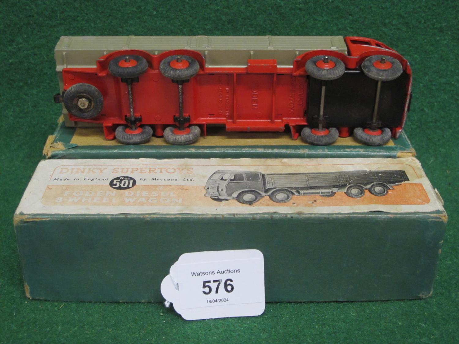 1947-1948 boxed Dinky 501 Foden eight wheel wagon with 1st Type Cab, spare wheel and hook, in red - Image 4 of 4