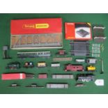 Mixed lot and gauges to comprise: rolling stock and accessories by various manufacturers to include: