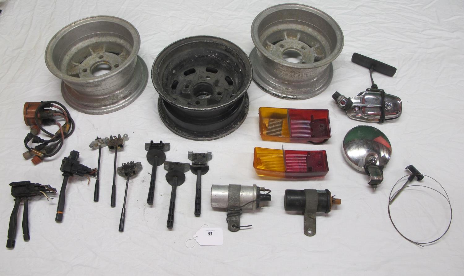 Quantity of Mini parts to include: Dunlop and Wolfrace wheels, electrical parts, mirrors, lenses etc - Image 2 of 2