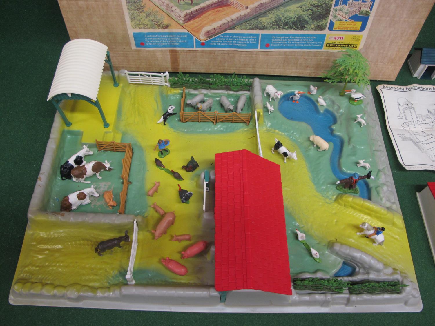 Britains Ltd No. 4711 model farmyard set, boxed with instructions plus additional animals and pens - Image 2 of 3