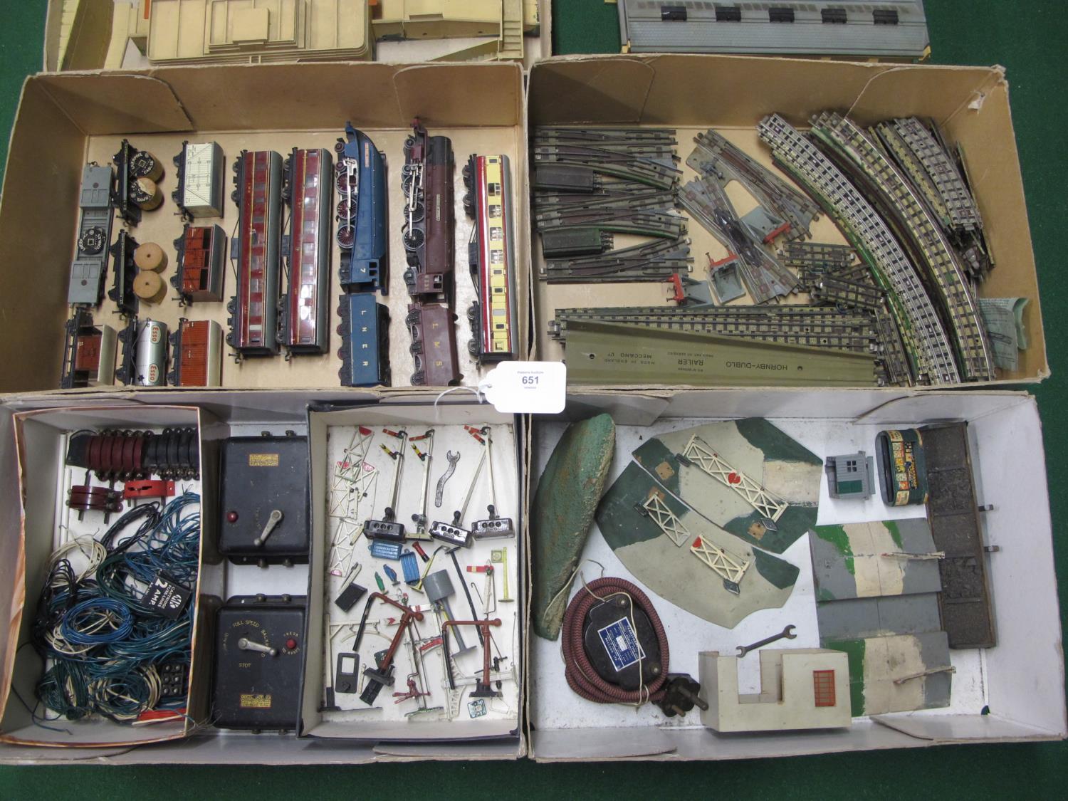 Loft find collection of Hornby Dublo to include: locomotives Duchess Of Atholl and No. 7 Sir Nigel - Image 2 of 3