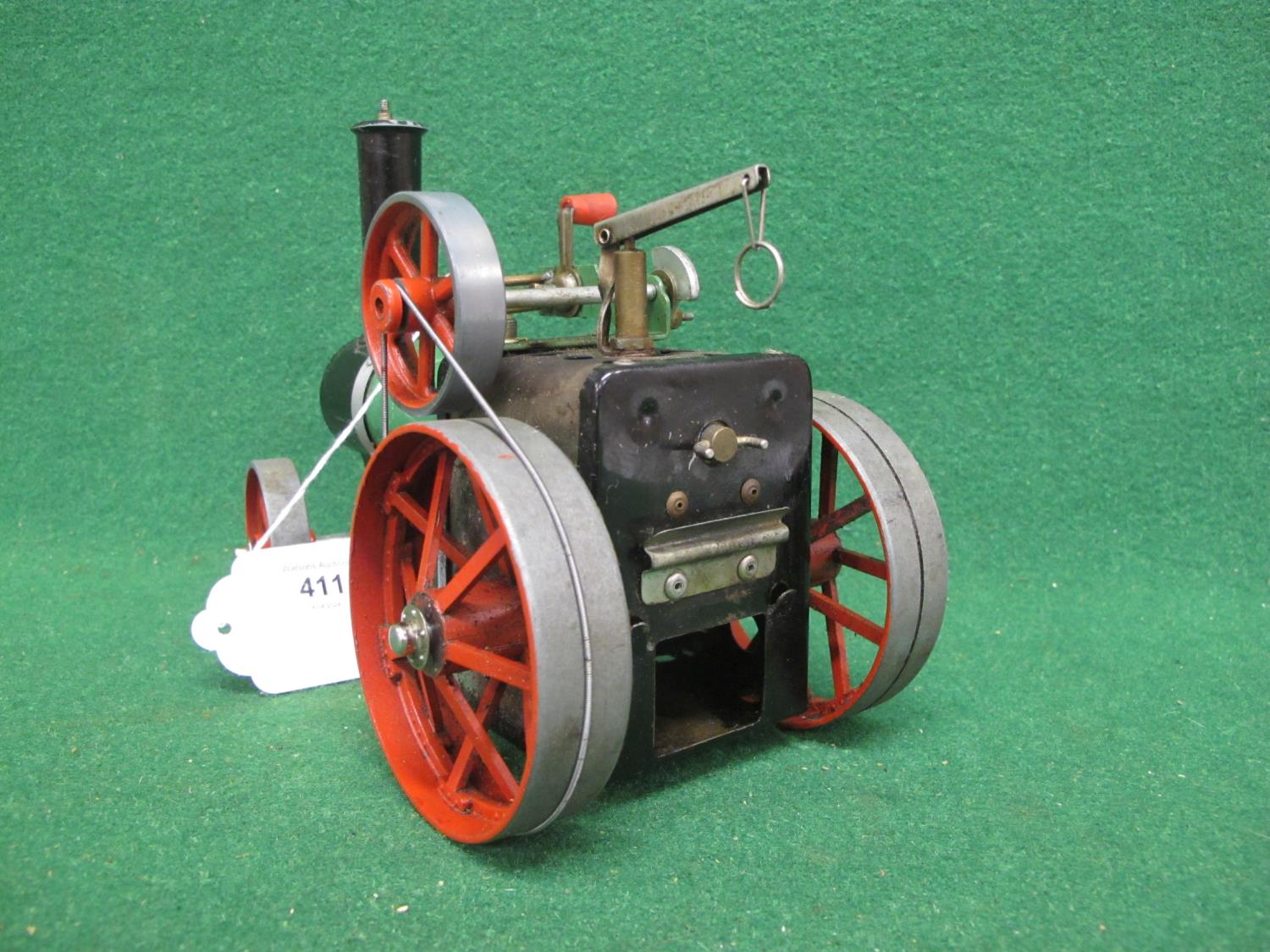 Mamod steam tractor complete except for bunker, burner, canopy and steering column Please note - Image 2 of 3