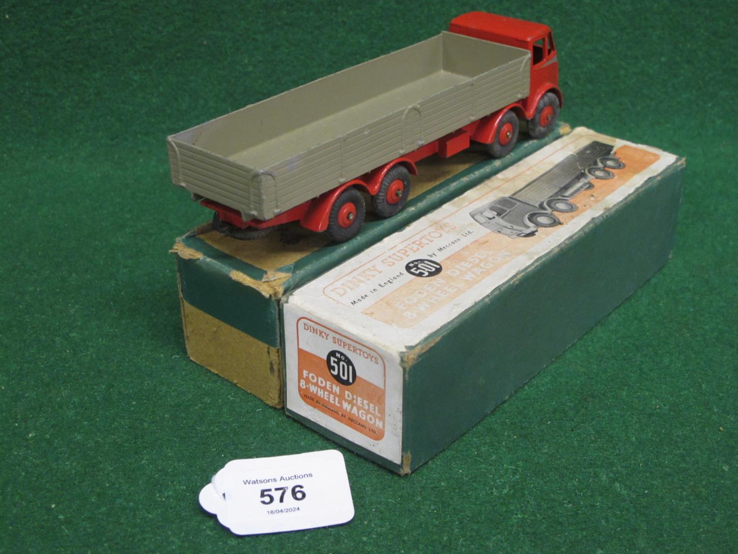 1947-1948 boxed Dinky 501 Foden eight wheel wagon with 1st Type Cab, spare wheel and hook, in red - Image 3 of 4