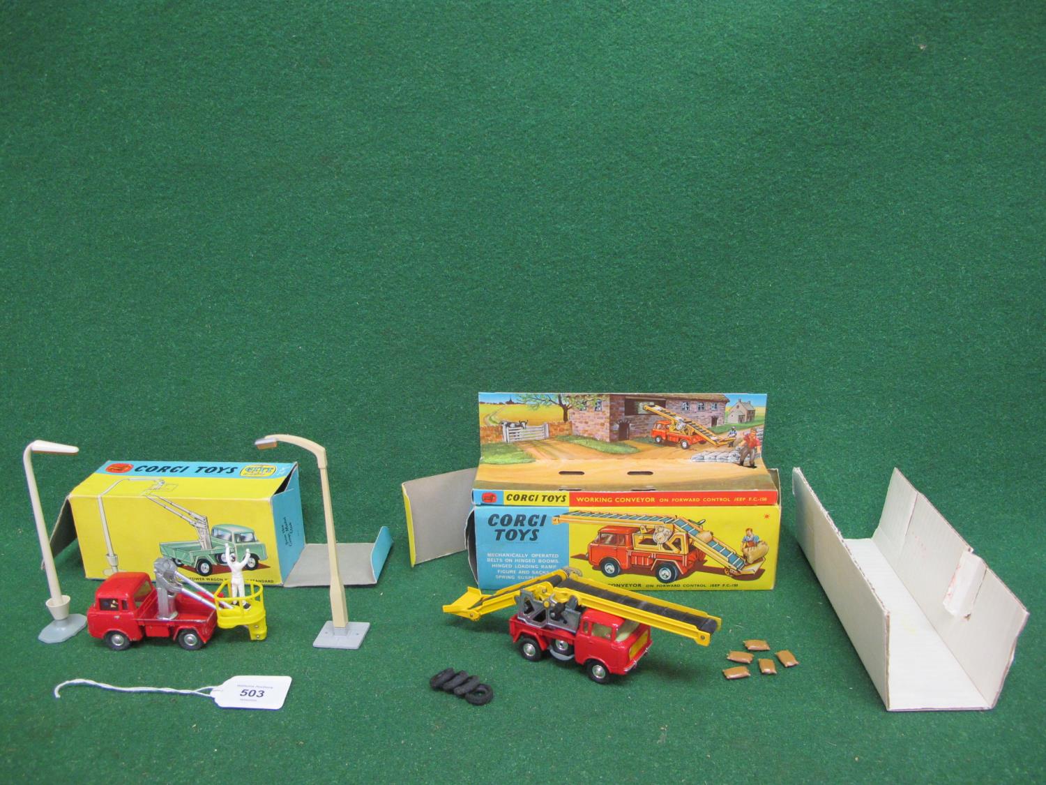 Two 1960's Corgi boxed gift sets to comprise: No. 14 Hydraulic Tower Wagon with lamp standard and - Bild 3 aus 3