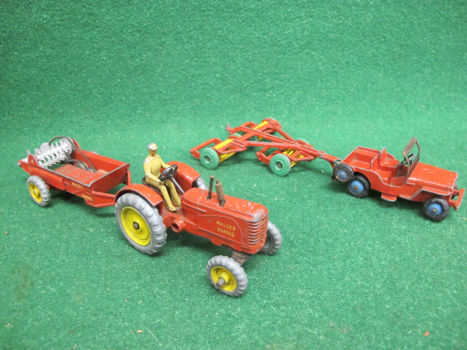 Triang tinplate working crane with driver (one track missing) together with a Dinky dumper, tractor, - Image 3 of 3