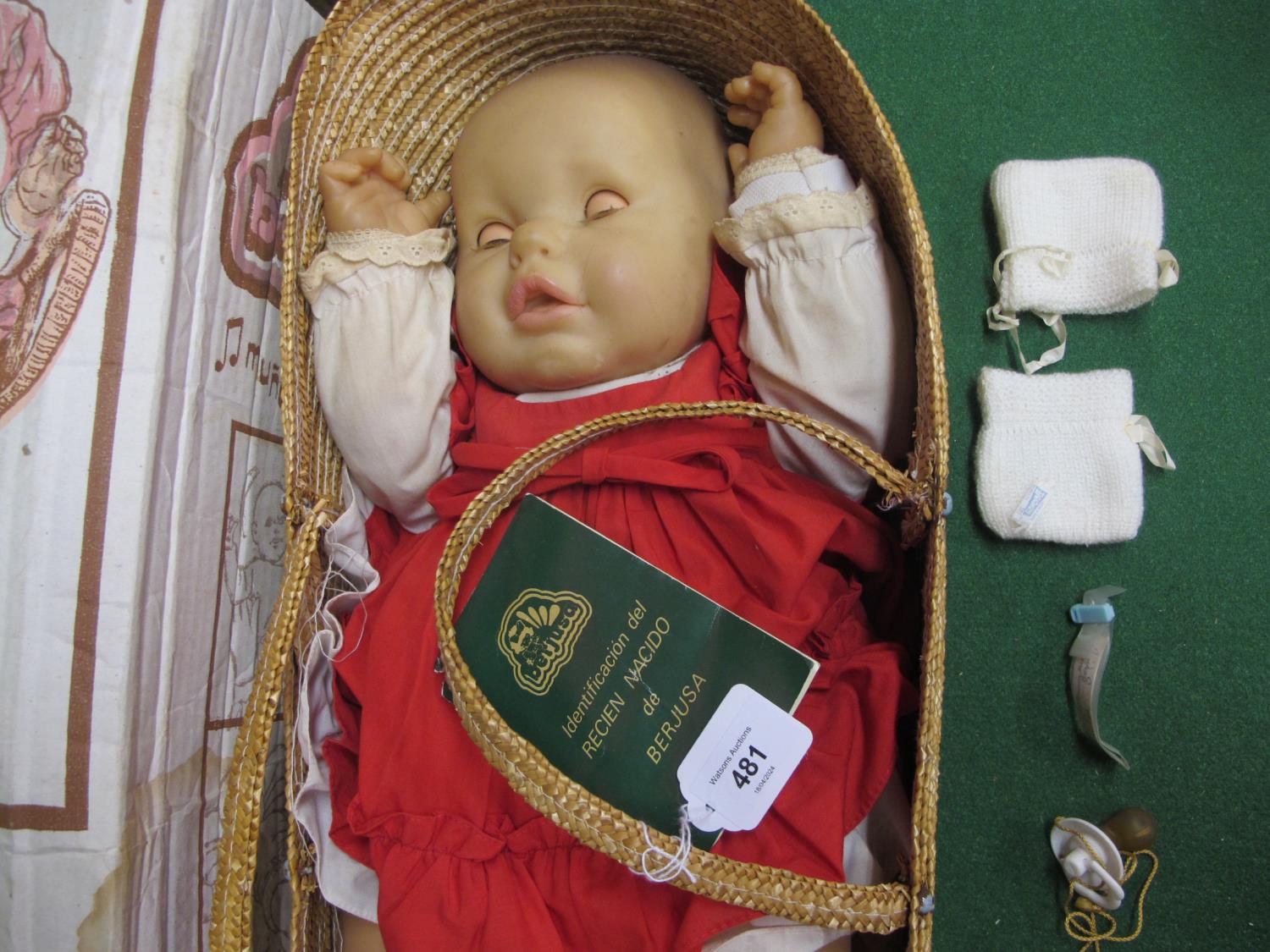 Berjusa (Spain) Baby Doll named Minene, date of birth: 21 February 1981 with original basket and - Image 2 of 3