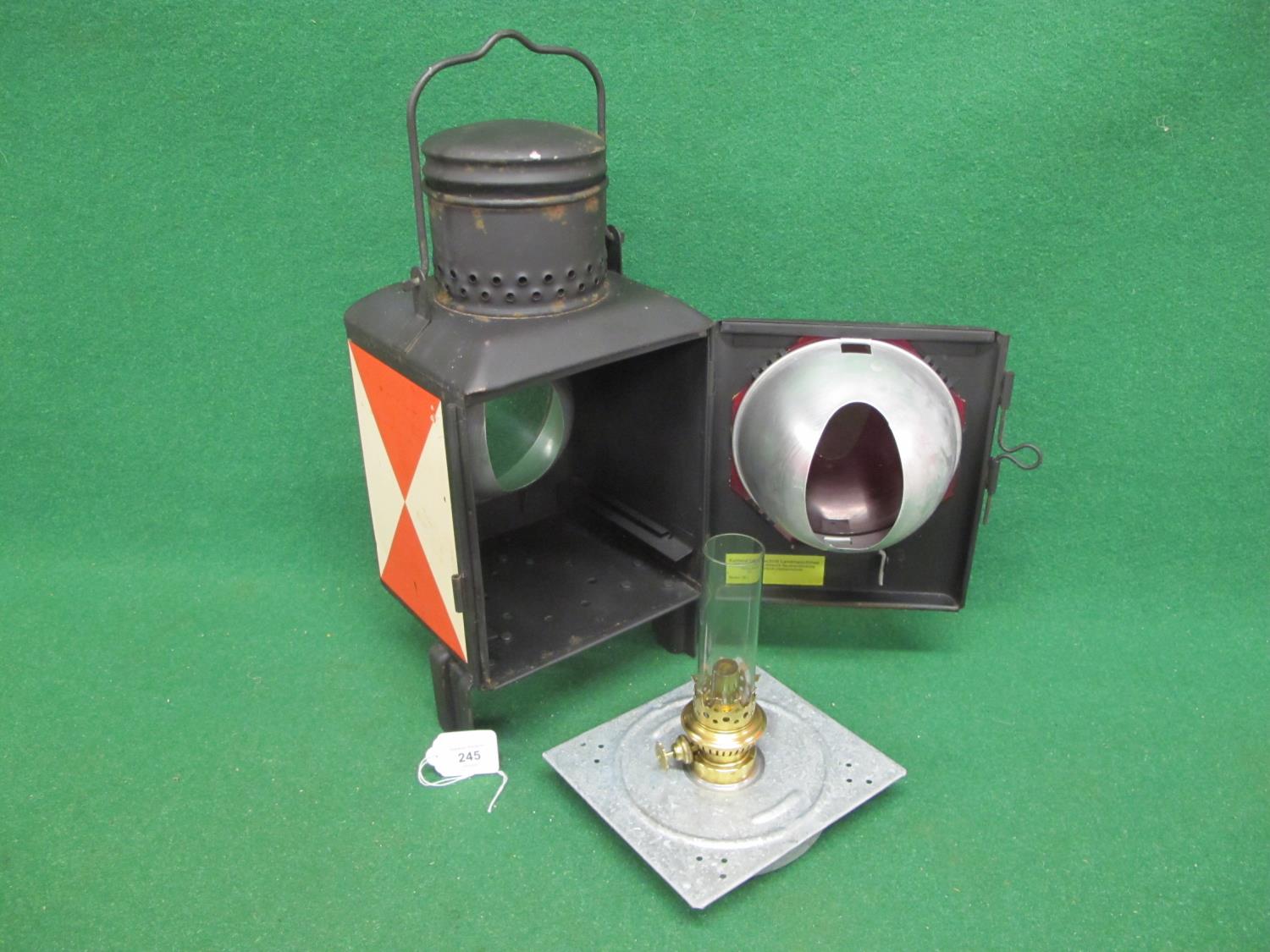 Possibly unused German Railway lamp with clear and red lenses, removable oil tank, burner, top - Image 3 of 3