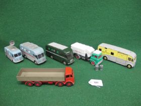 Box of fifteen Dinky diecast commercial vehicles to include: 979 Newmarket Racehorse Transport