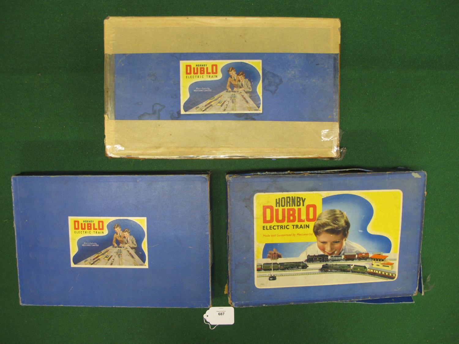 Three HD mis-matched 3 Rail train sets, in rough boxes, containing: track, six coaches, tender - Bild 2 aus 3