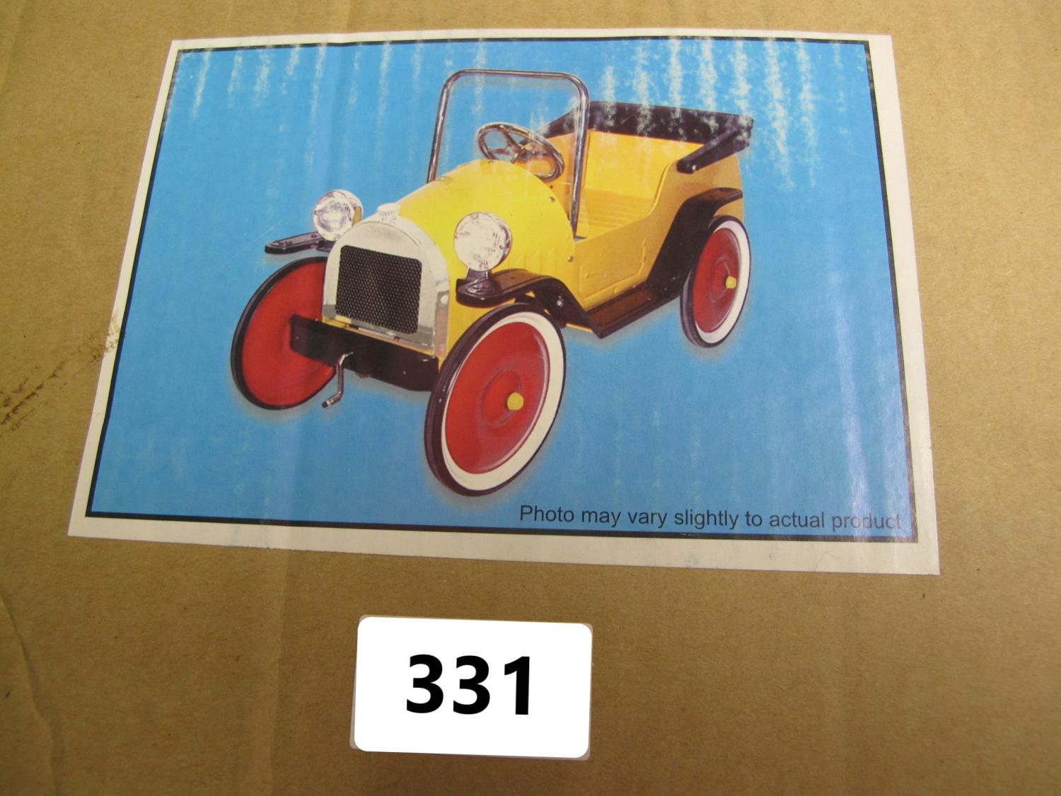 Boxed metal childs pedal car kit from Great Gizmo's Please note descriptions are not condition - Bild 2 aus 3