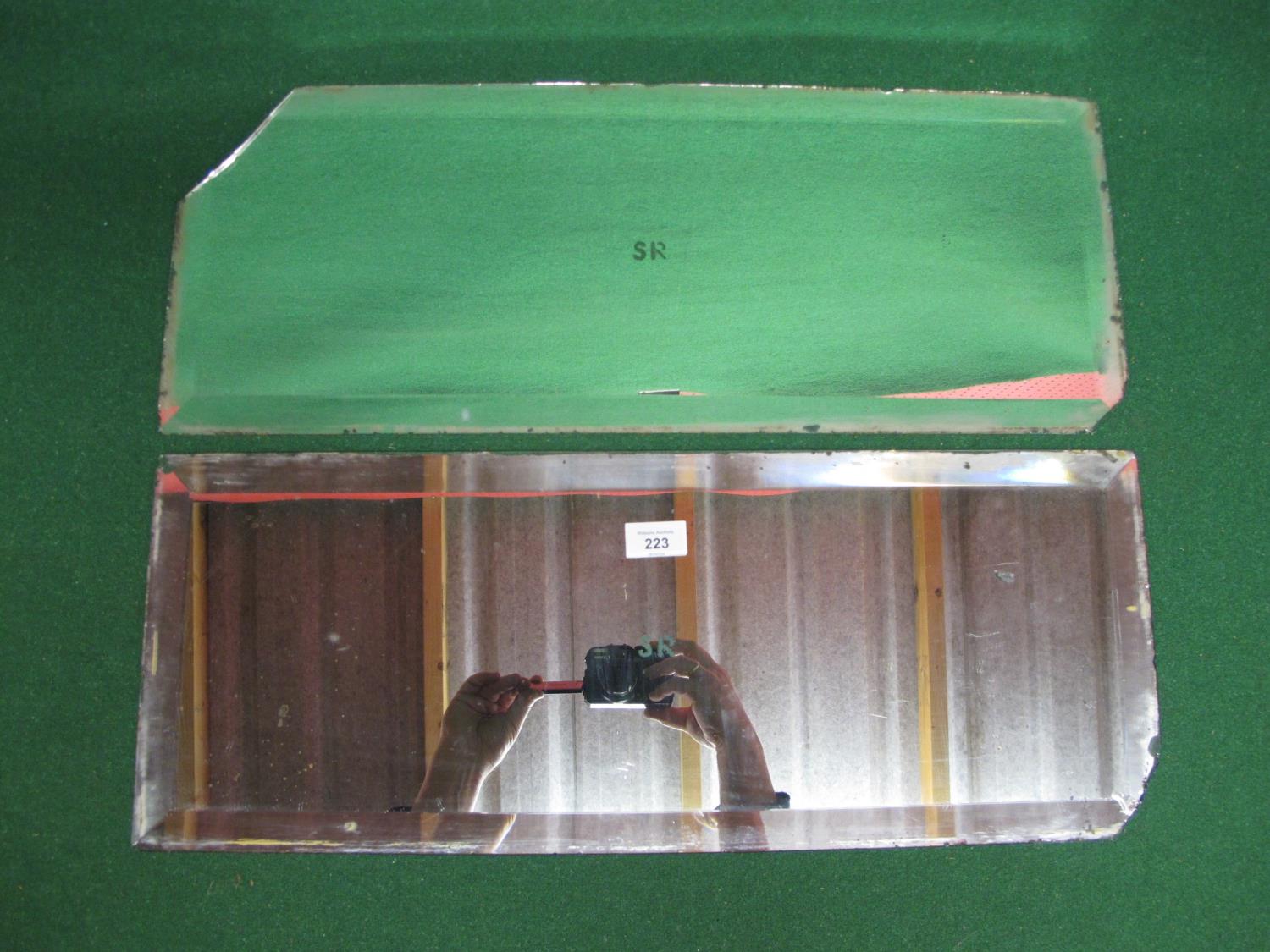 Two frameless bevelled glass carriage mirrors, both marked SR in the centre and have corners - Bild 3 aus 3