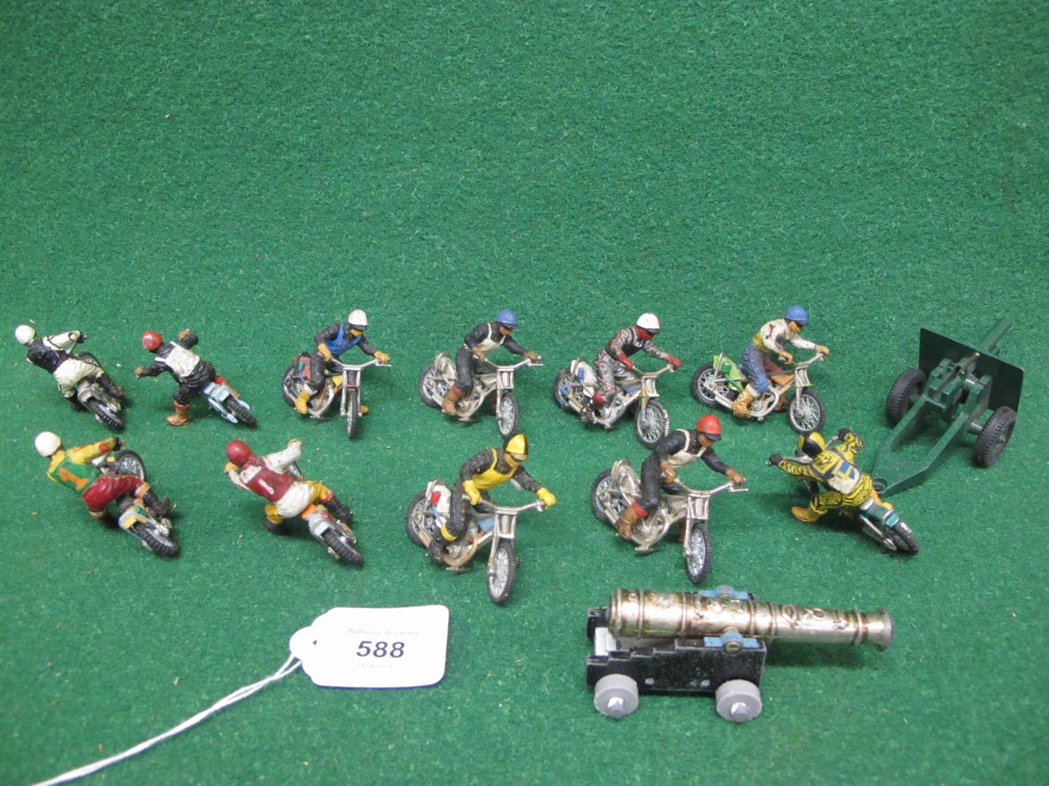 Quantity of Britains to comprise: eleven Speedway motorbikes with riders, field gun and cannon