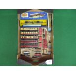 Box of loose HD rolling stock and accessories to include: six coaches (including Restaurant car),