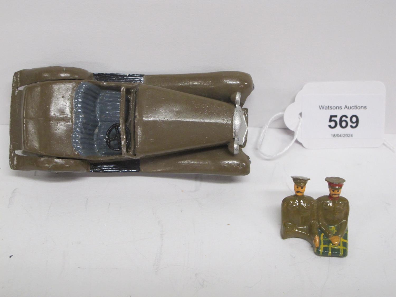 Britains staff car with removable officers (repainted and reproduction) - 4.25" long Please note de - Image 3 of 4