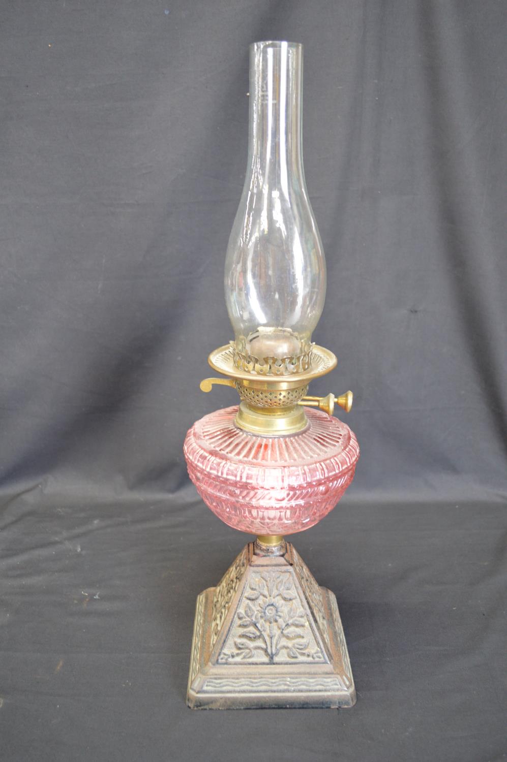 Group of three iron based oil lamps each having glass reservoir and chimney - tallest 57.5cm - Image 3 of 4