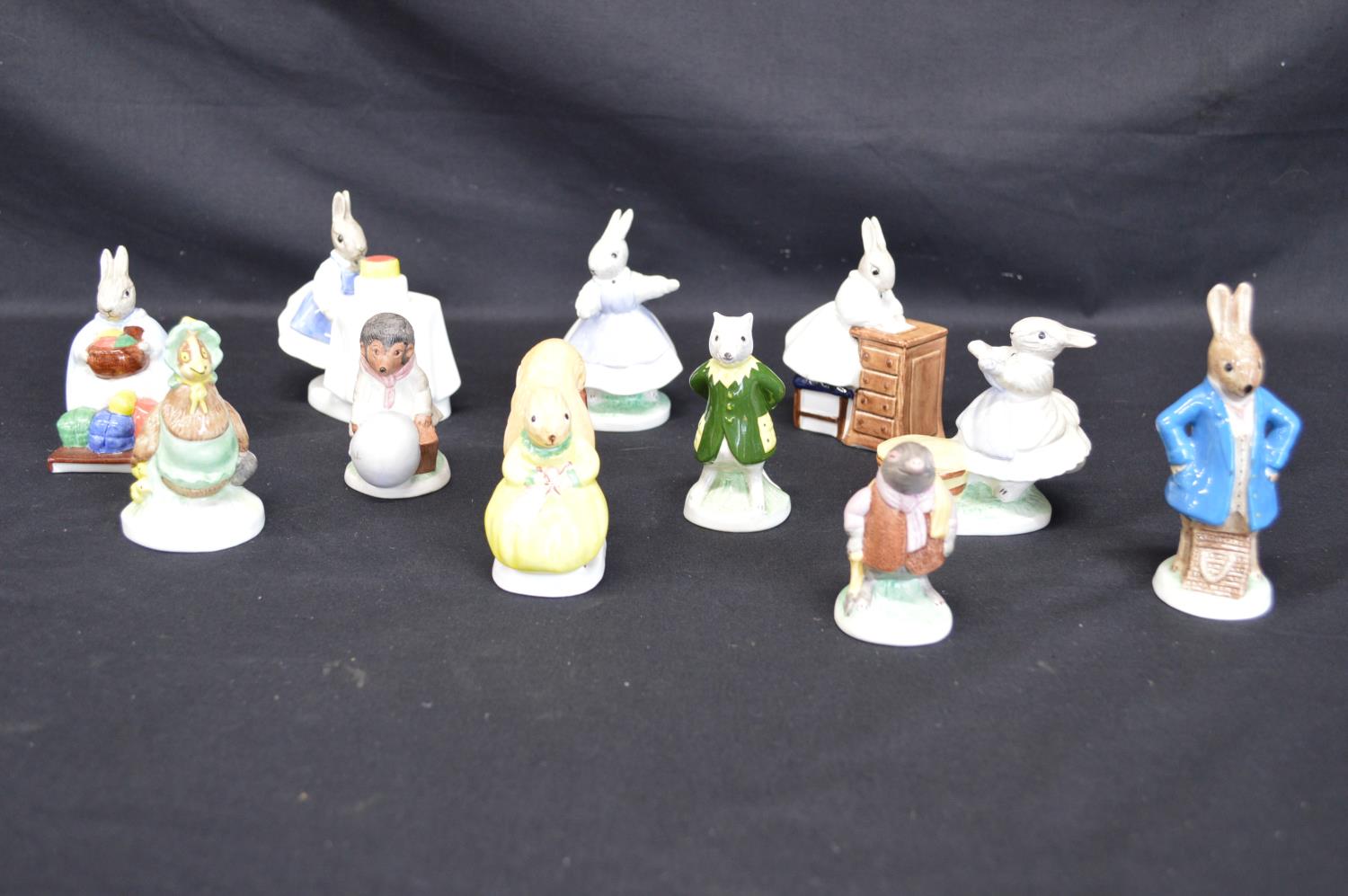 Group of eleven Coalport animal figures to include: rabbits, hare and hedgehog etc Please note - Image 2 of 4