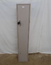 Metal gun cabinet to hold four guns - 27.5cm x 22.5cm x 151cm tall Please note descriptions are