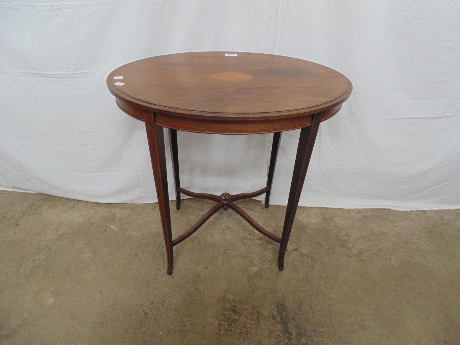 Mahogany inlaid occasional table having central cartouche, standing on inlaid tapering splay legs - Image 3 of 3