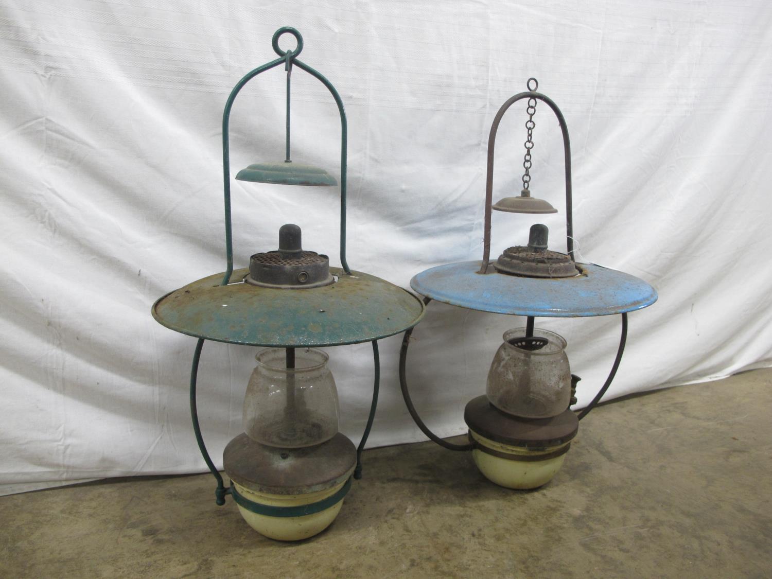 Two painted hanging paraffin lamps - approx 59cm tall Please note descriptions are not condition - Image 3 of 3