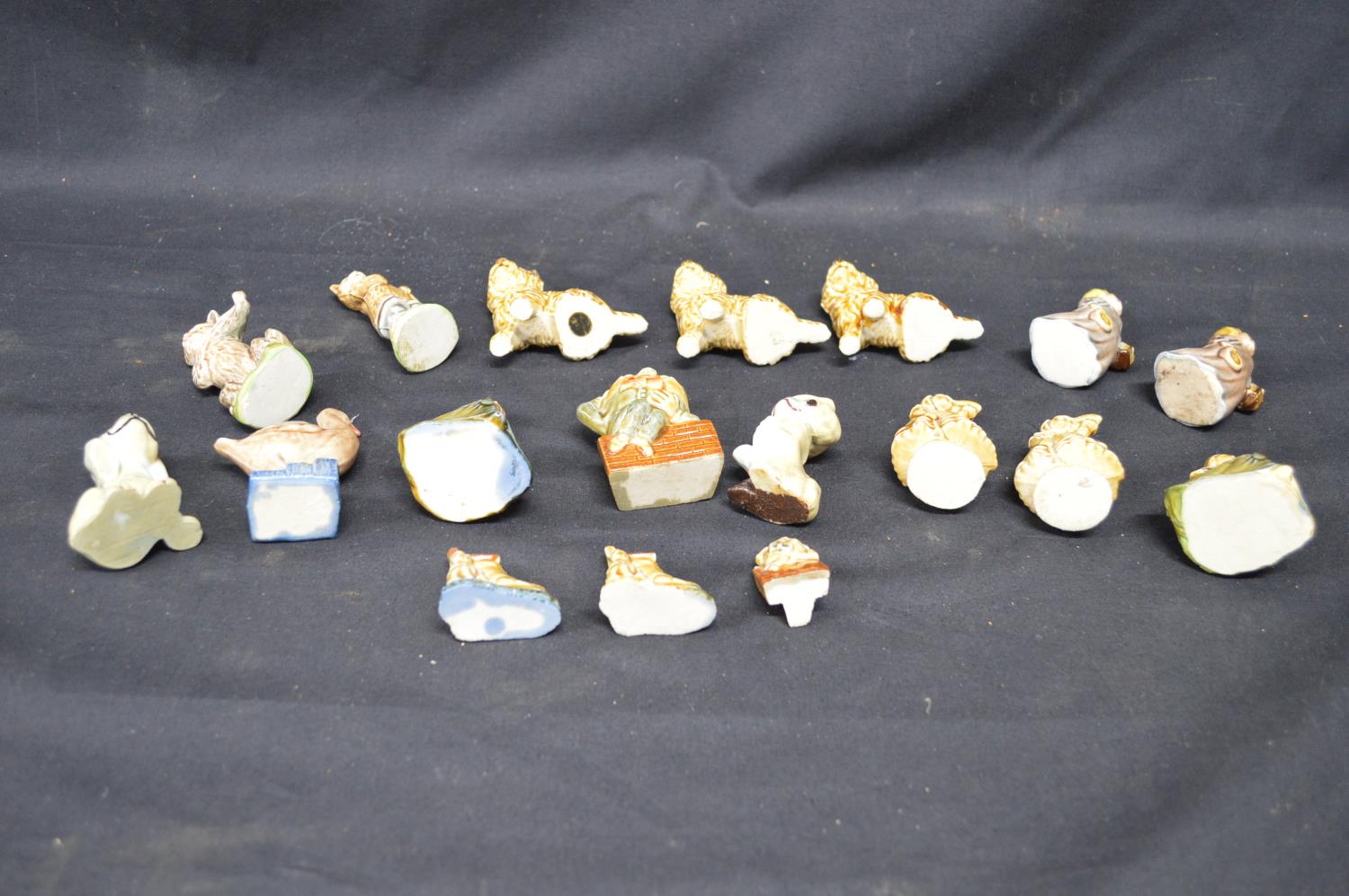 Group of eighteen Wade Whimsie figures to include: Humpty Dumpty, Cat & the Fiddle, Puss in Boots - Image 3 of 3