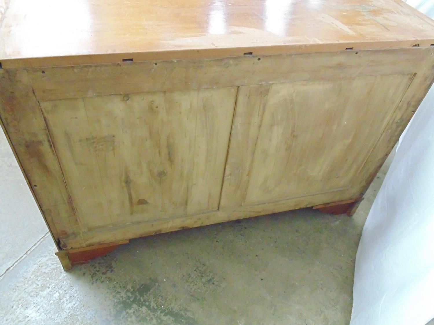 Light oak chest of two short and two long drawers with military style handles, standing on bracket - Image 5 of 6