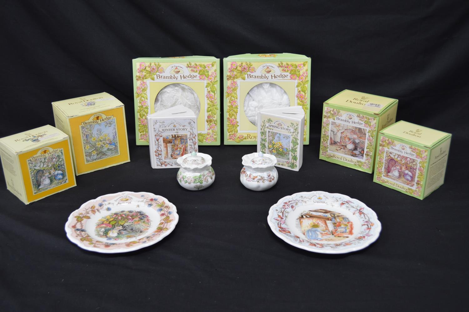 Quantity of Royal Doulton Bramley Hedge some in original boxes to comprise: Winter plate, Autumn