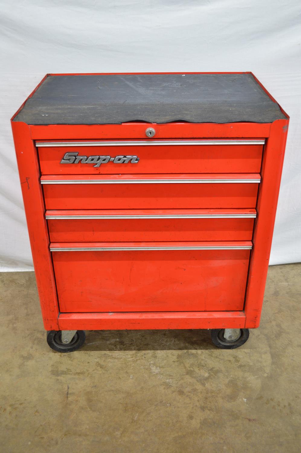 Snap-On four drawer tool cabinet on wheels - 68cm x 50cm x 80cm tall Please note descriptions are - Image 2 of 6