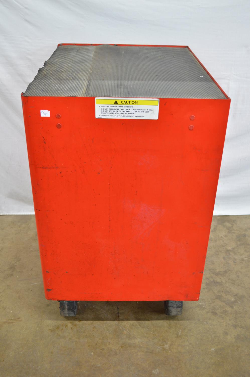 Snap-On four drawer tool cabinet on wheels - 68cm x 50cm x 80cm tall Please note descriptions are - Image 5 of 6