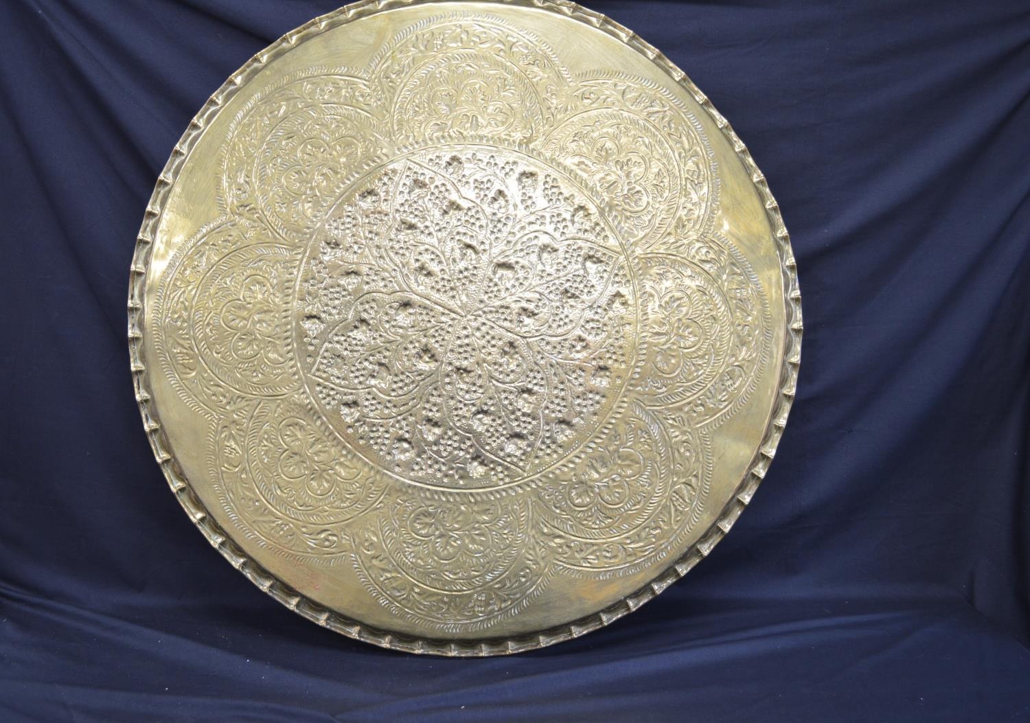 Large circular brass tray with decorative embossed decoration - 89cm dia Please note descriptions - Image 3 of 3