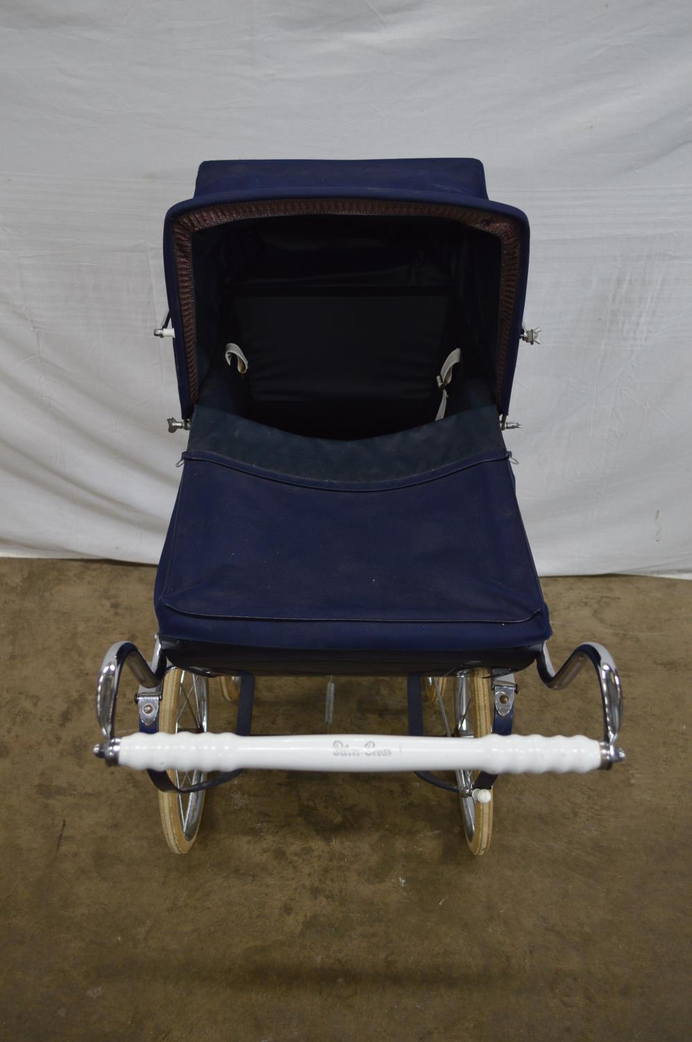 Silver Cross dolls pram in blue livery - 90cm x 77.5cm tall Please note descriptions are not - Image 5 of 5